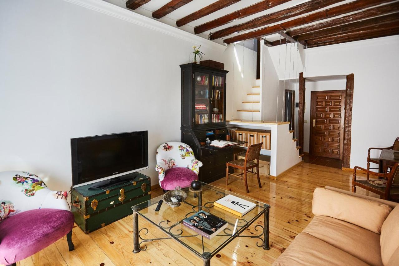 Ático duplex con terraza en puro centro, 2 a 8 pax Apartamento Madrid Exterior foto